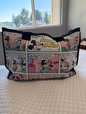 Disney Store Mickey Mouse Vintage Style Comic Print Zip Tote